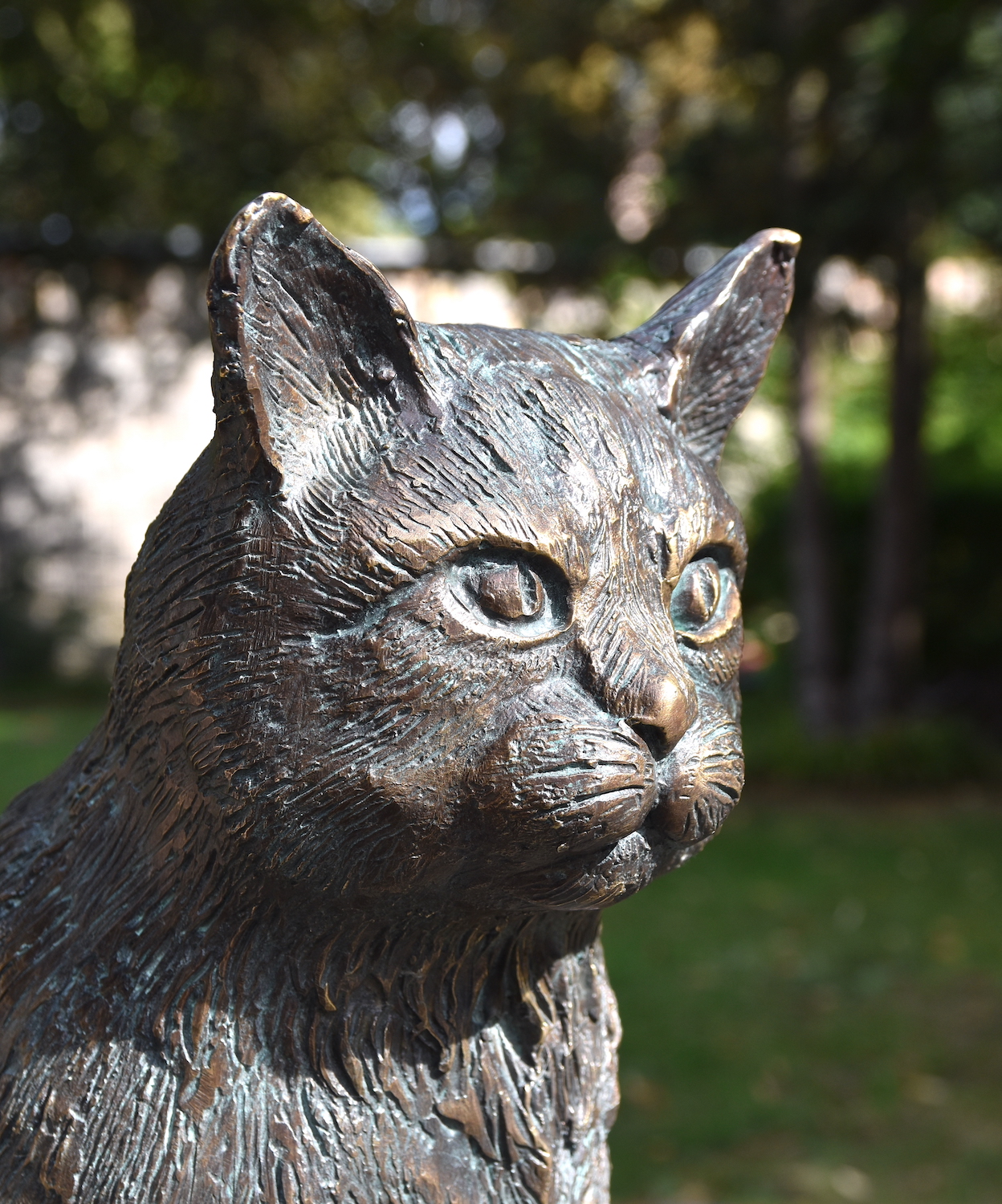 Bronzefigur Katze Kater PAUL-GUSTAV