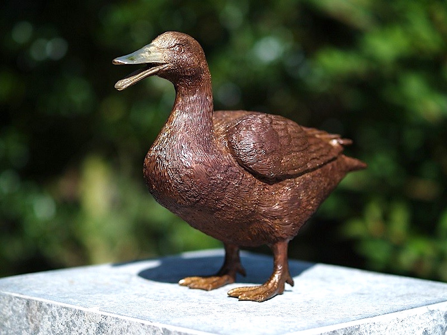 Bronzefigur Vogel Ente ADELE