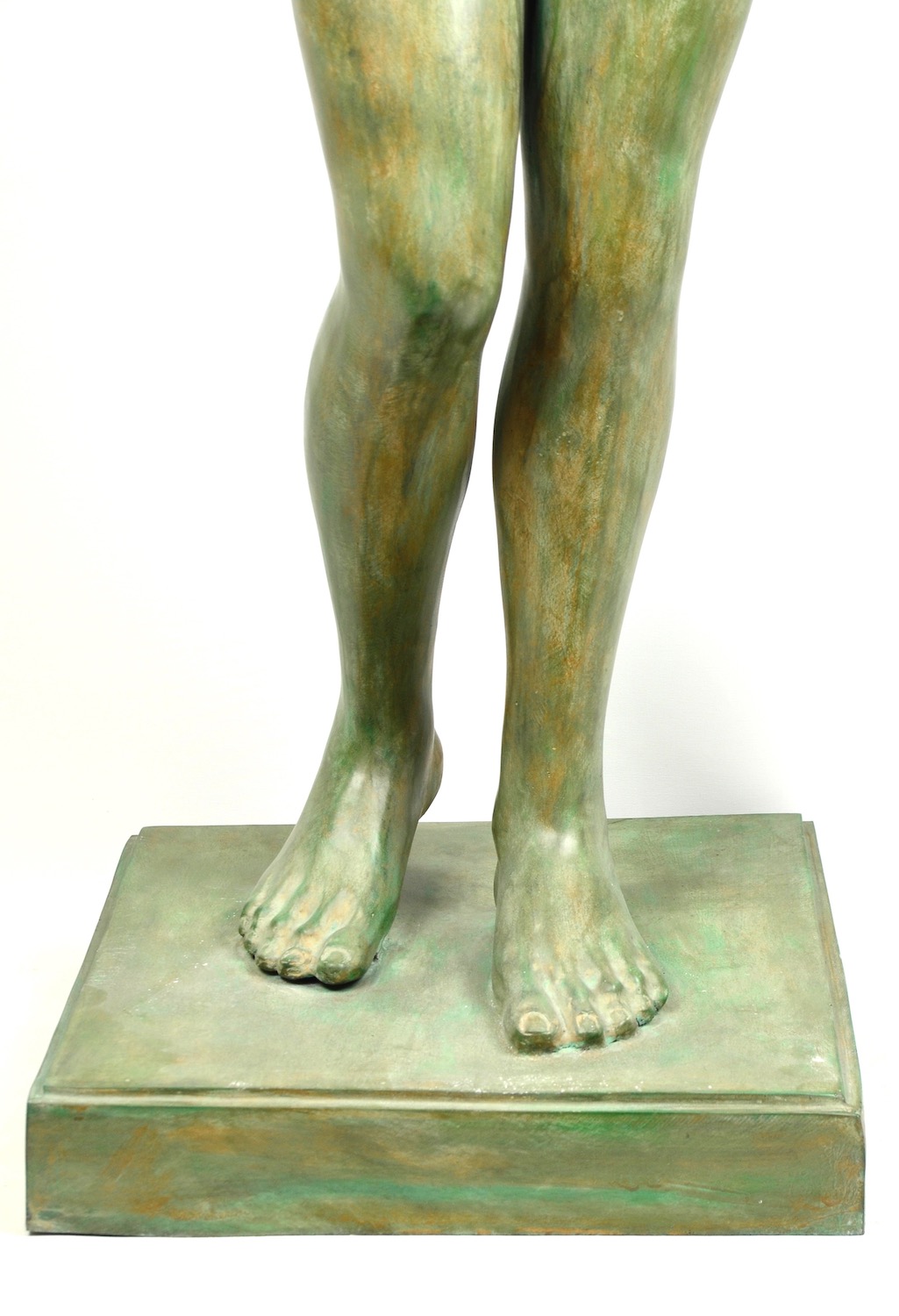Bronzefigur BETENDER KNABE,  Originalgröße 130 cm, grün patiniert