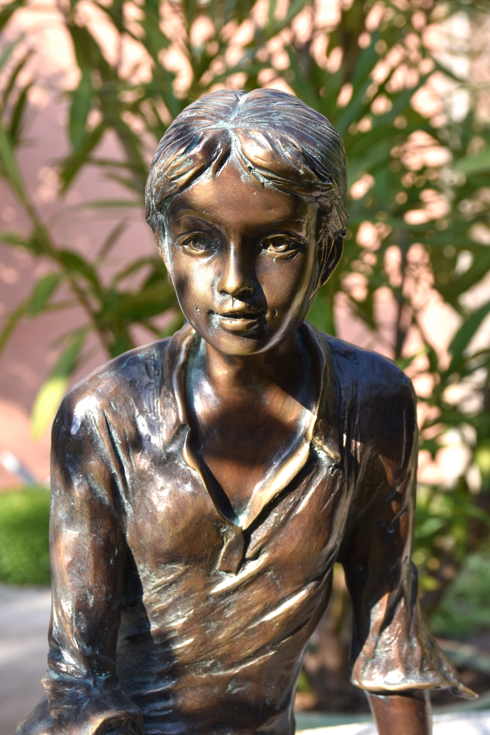 Bronzefigur LENA